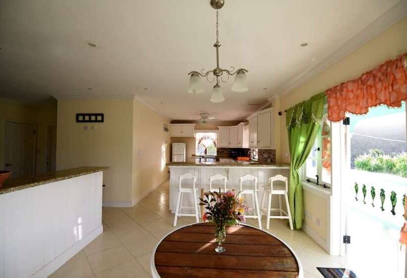 Pensão Herelle Heights Escape