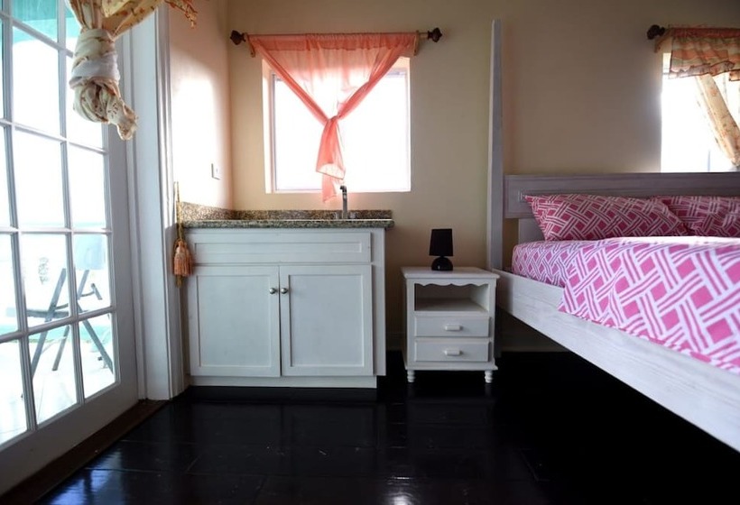 Pensão Herelle Heights Escape