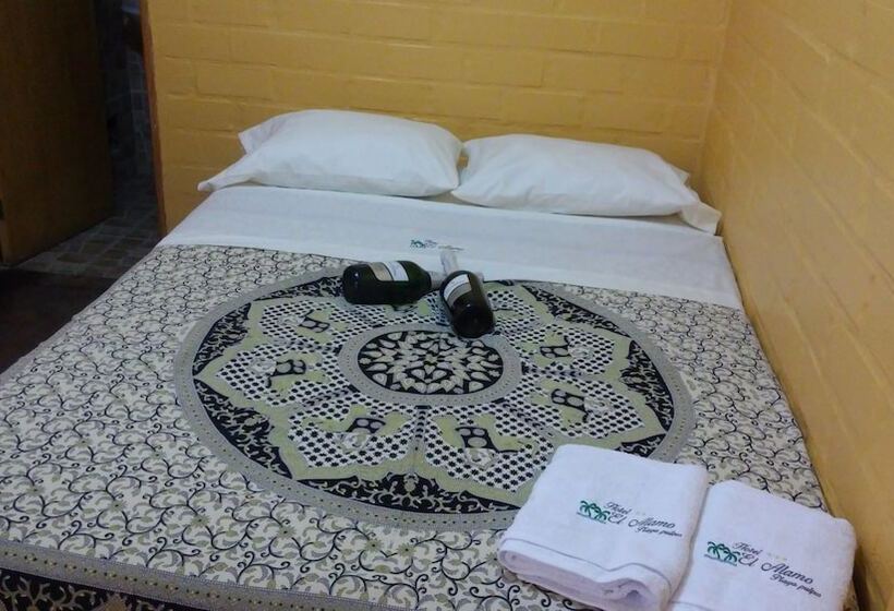 Pension Hospedaje El álamo Playa Pulpos