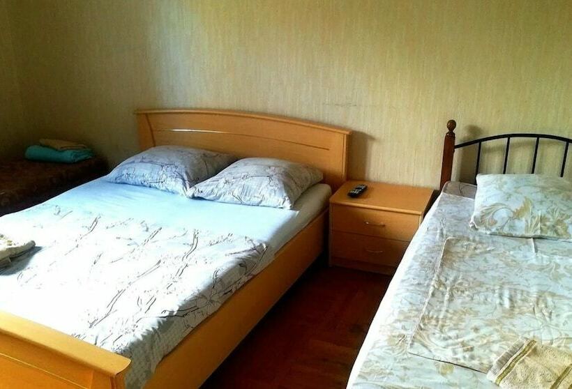 펜션 Kutuzov Apartments