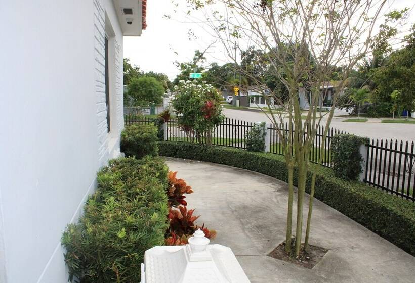 بنسيون Lucky Charm 401