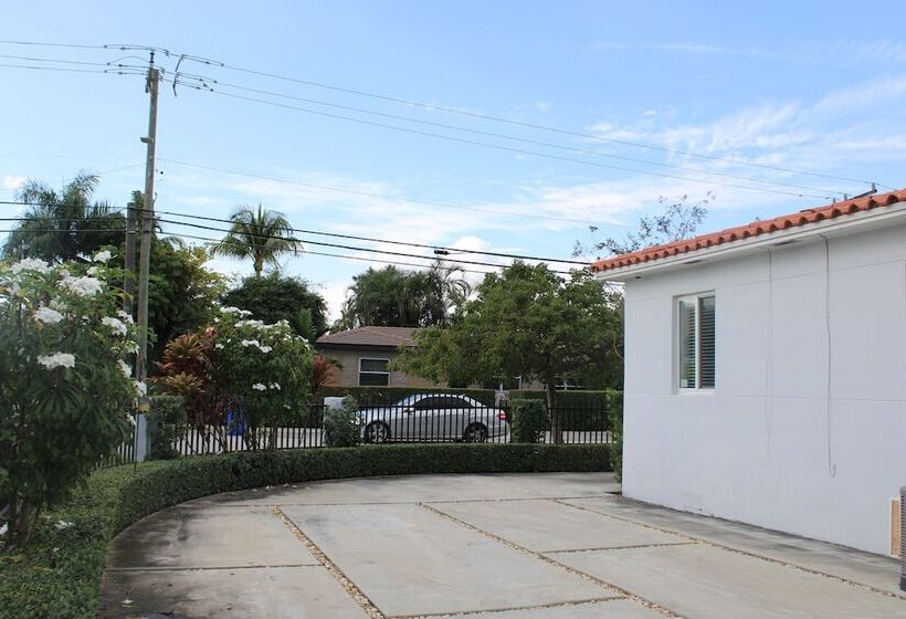 بنسيون Lucky Charm 401