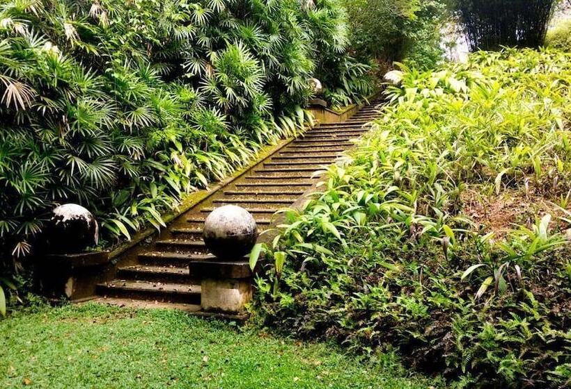 펜션 Moragalla Beach Home Guesthouse