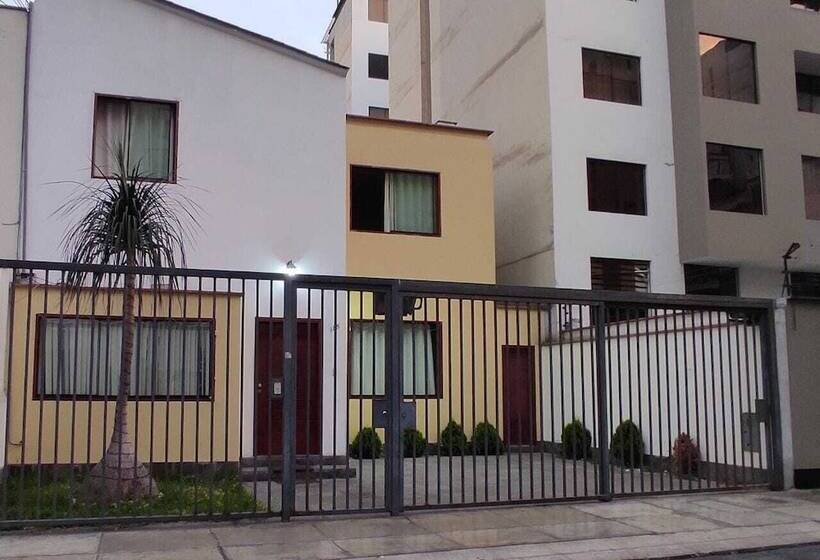 بنسيون Oscar House 776