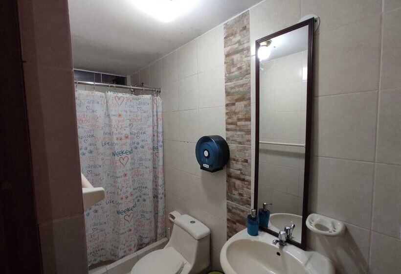 بنسيون Oscar House 776