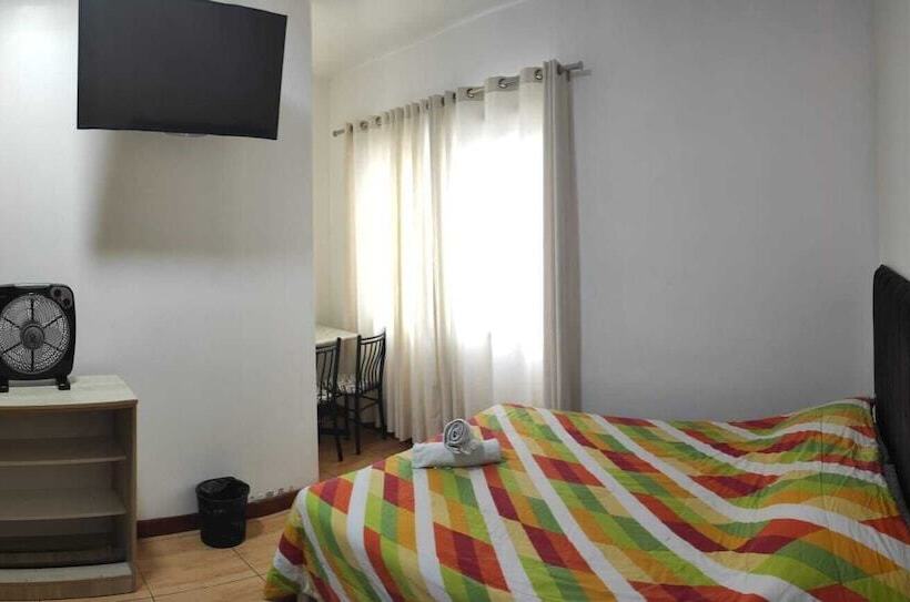 بنسيون Oscar House 776