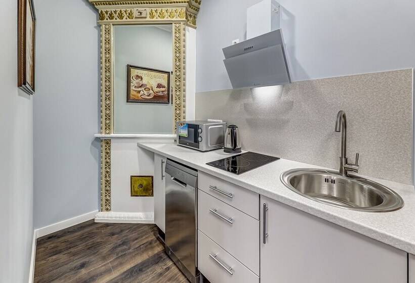 膳宿费 Solo Apart On Rubinshteina