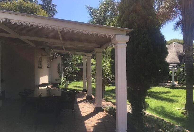 פנסיון Tanya S Place