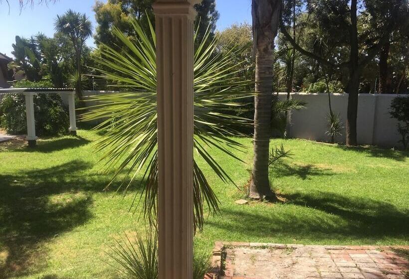 פנסיון Tanya S Place