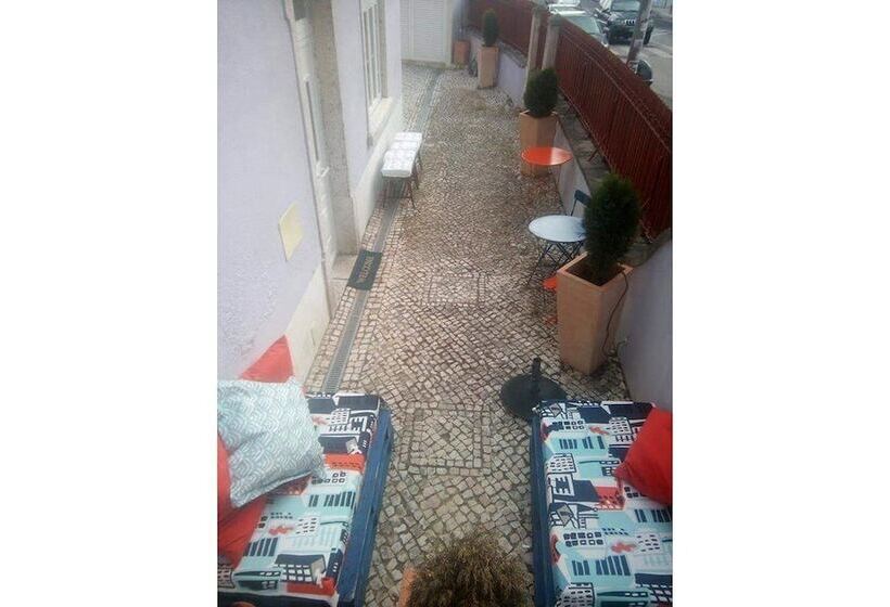 بنسيون Three4six Guesthouse