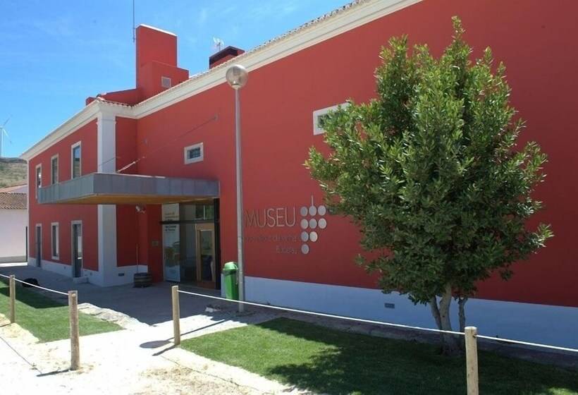 بنسيون Three4six Guesthouse