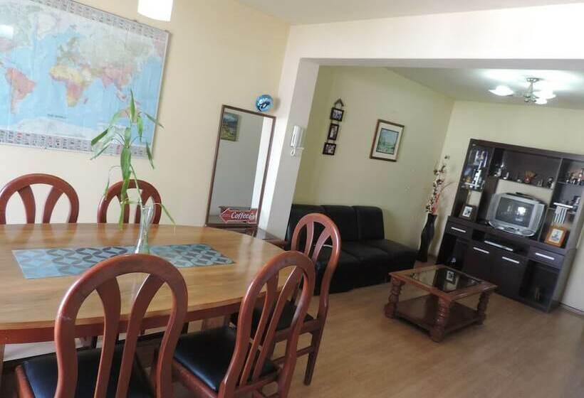 פנסיון Transit Home Bed And Breakfast   Adults Only