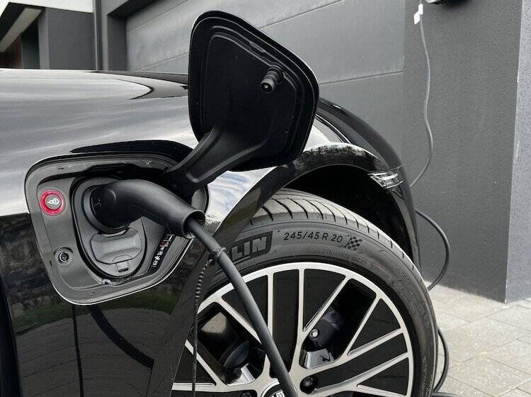 ペンション Ya  Lille Villeneuve D Ascq