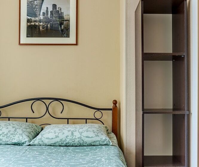 Shabolovka Hotel   Hostel