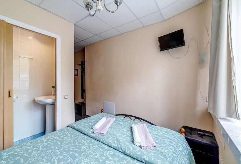 Shabolovka Hotel   Hostel