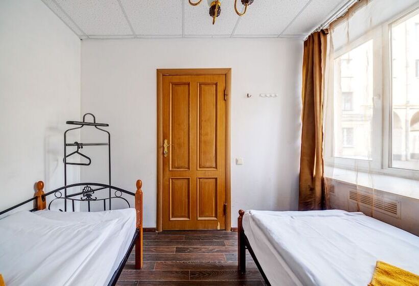Shabolovka Hotel   Hostel