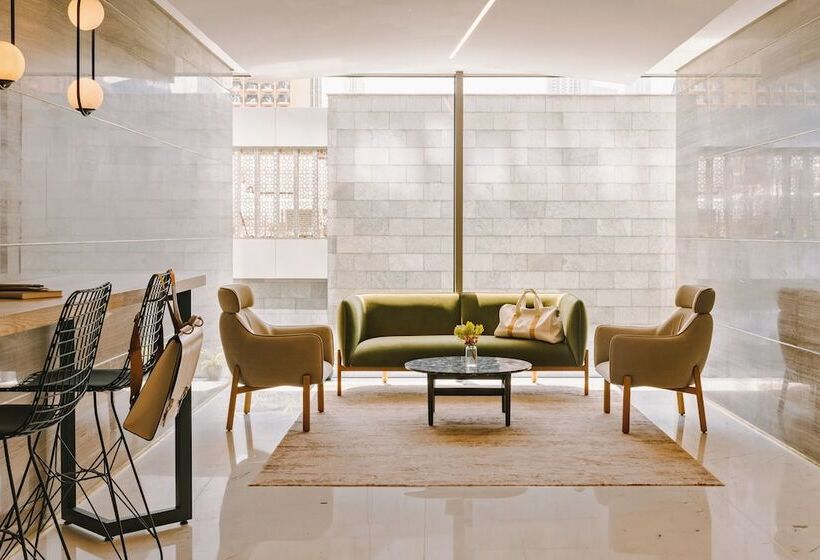 Sonder Downtown Towers