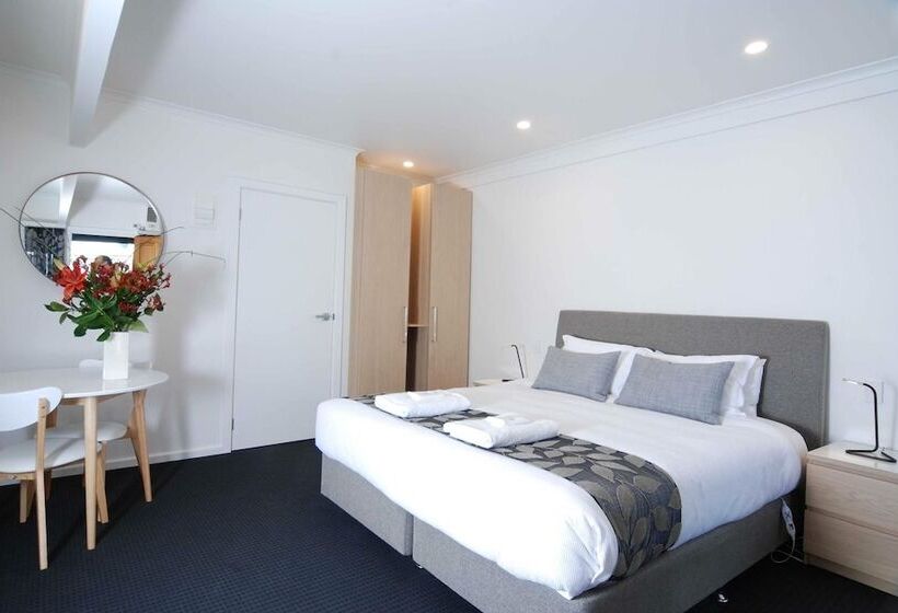 Stables Boutique Motel