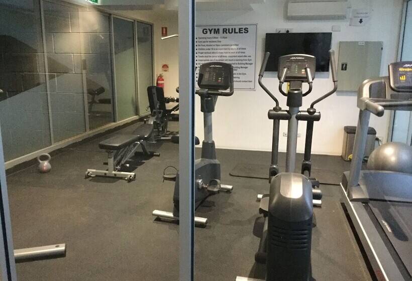 Sub Penthouse On Barkly Street