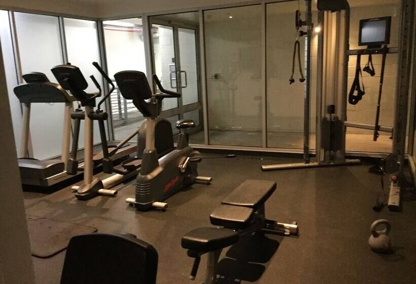 Sub Penthouse On Barkly Street