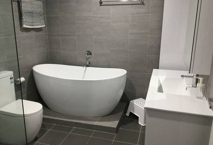 Sub Penthouse On Barkly Street