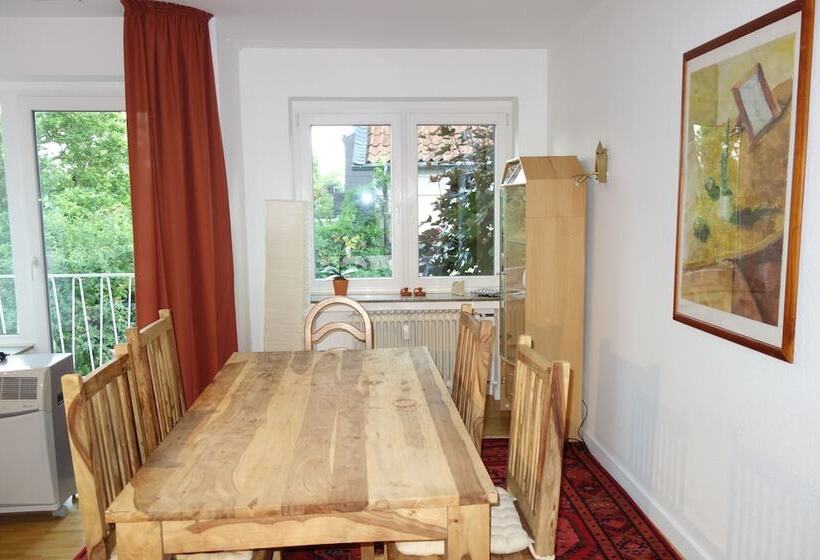 Tolstov Hotels Large 3 Room Apartment
