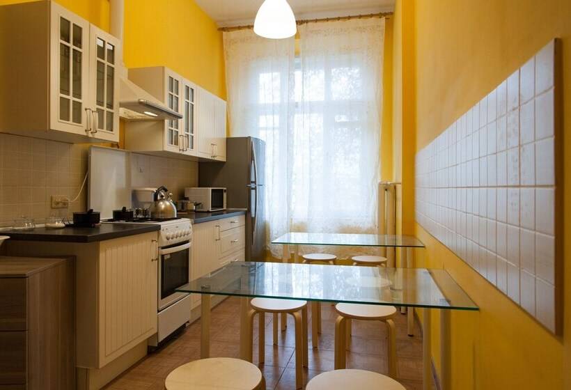 Tretyakovka Hostel