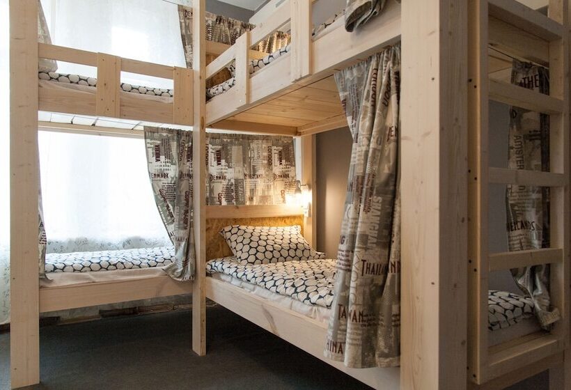 Tretyakovka Hostel