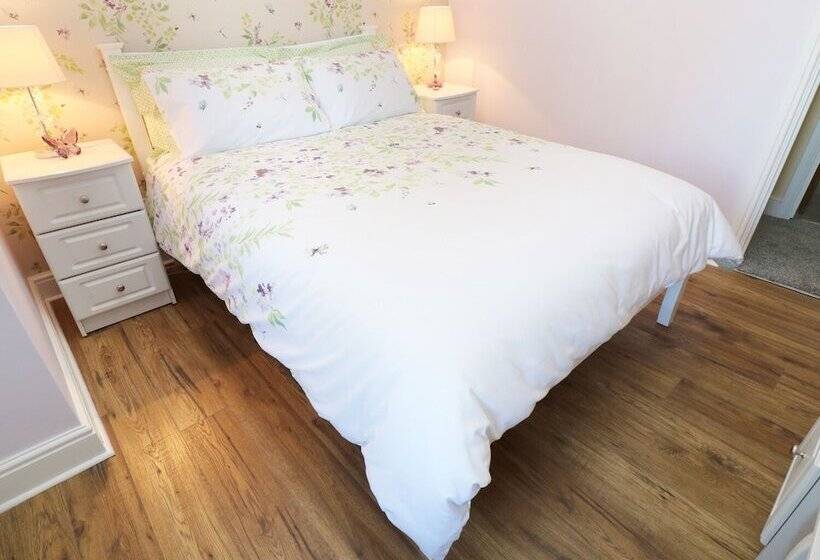 Ty Ffarm At Gellilwch