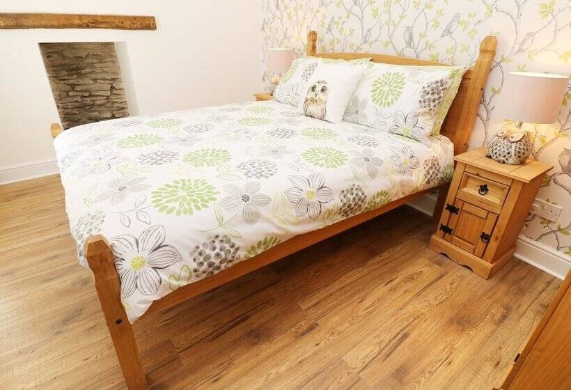 Ty Ffarm At Gellilwch