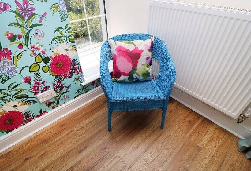 Ty Ffarm At Gellilwch