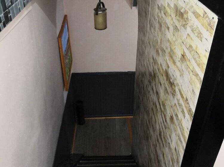 1 Hostal Galeria   Adults Only   Hostel