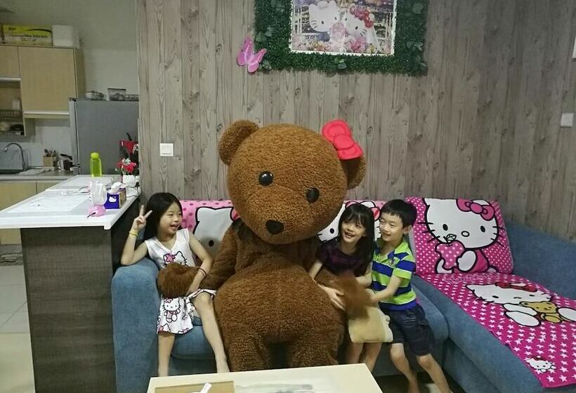 Japanese Home Hello Kitty Hostel