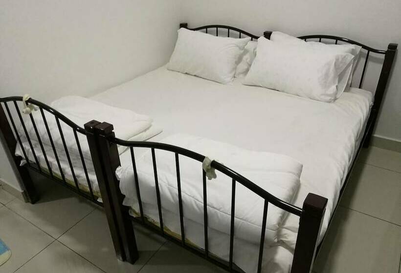 Japanese Home Hello Kitty Hostel