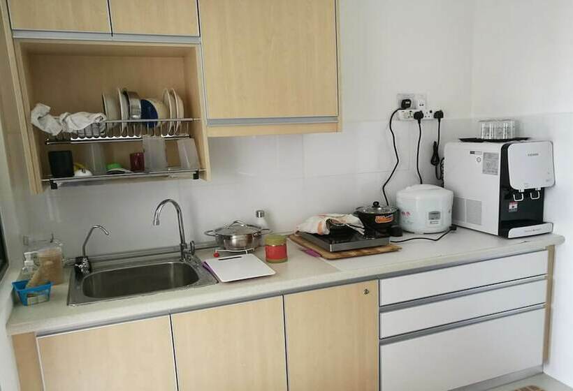 Japanese Home Hello Kitty Hostel