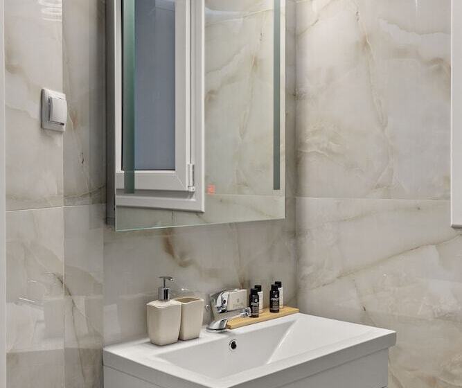 Athens Warehouse Boutique Hotel & Suites