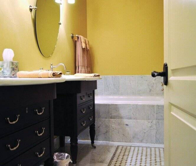 Bed and Breakfast Arden Hills