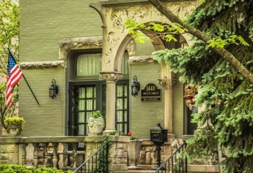 צימר Inn At St James Court