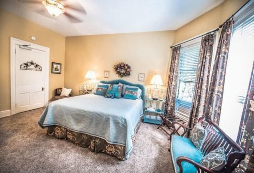 צימר Inn At St James Court