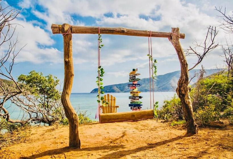 ベッドアンドブレックファースト Larcomar