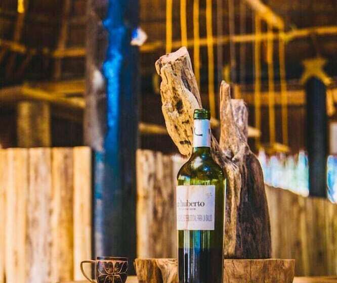 ベッドアンドブレックファースト Larcomar