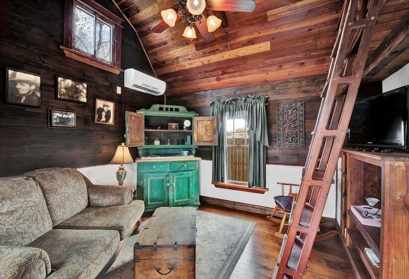 민박 Silver Sycamore