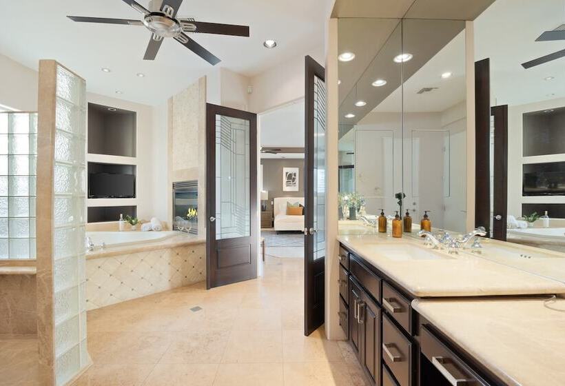 Casa Palmera By Avantstay Entertainer S Oasis W/ Guesthouse