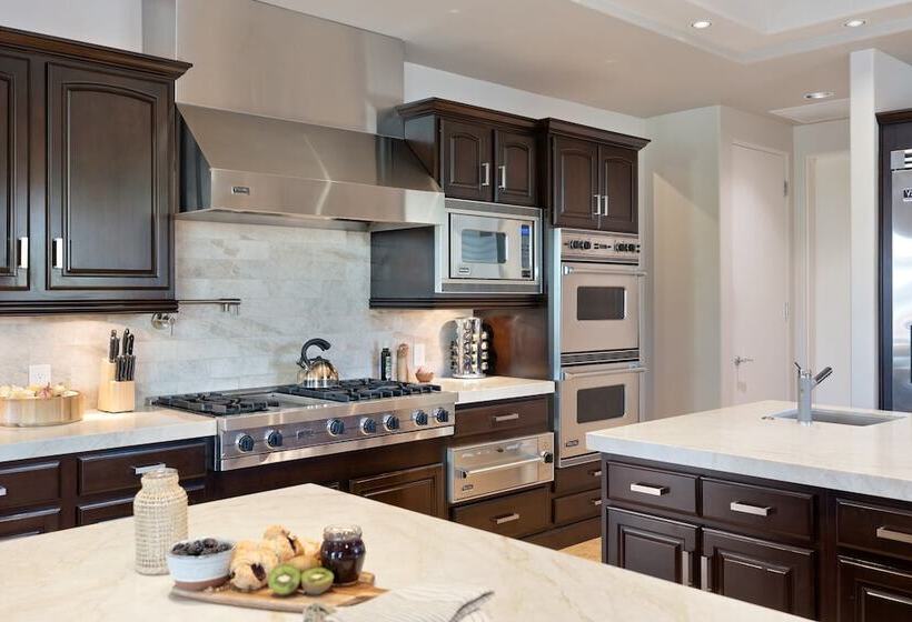 Casa Palmera By Avantstay Entertainer S Oasis W/ Guesthouse