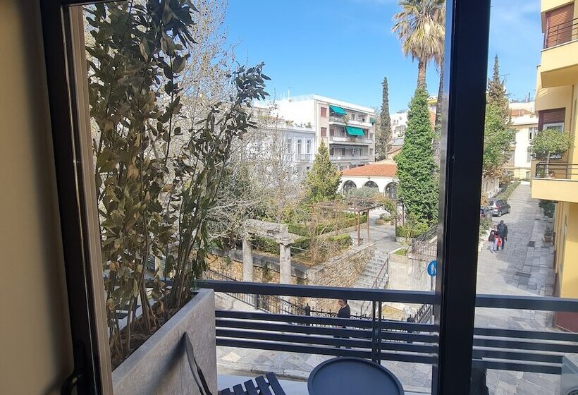 Cityzoe Athens Suites