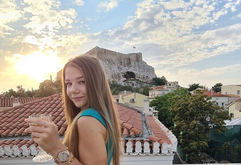 Cityzoe Athens Suites