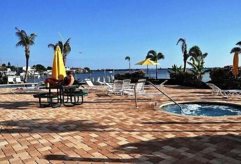 The Bc Resort On The Water