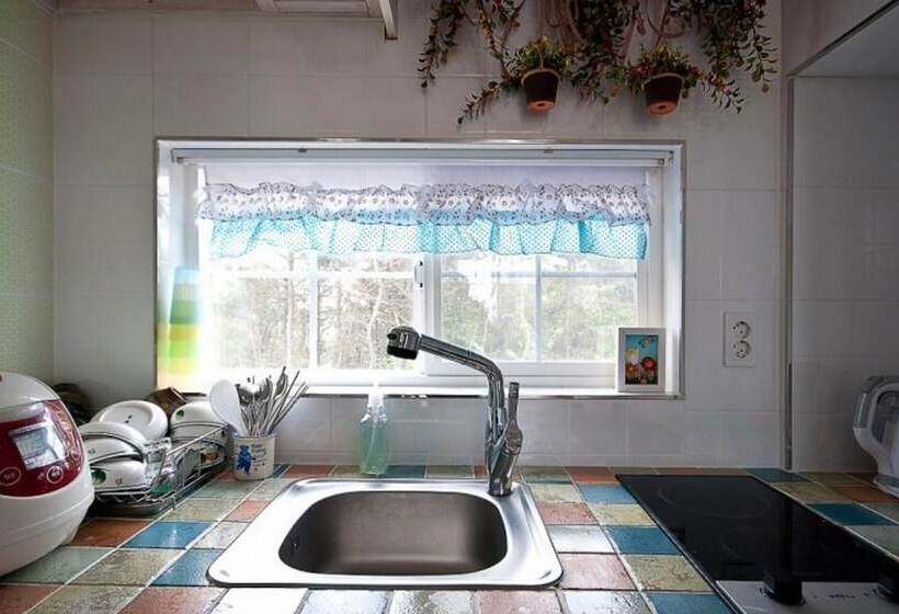 Daebudo Larry Pension