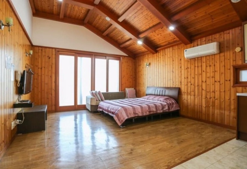 Daebudo White Island Pension