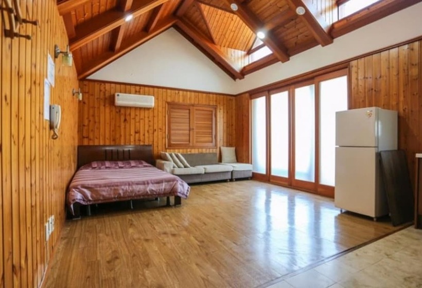 Daebudo White Island Pension